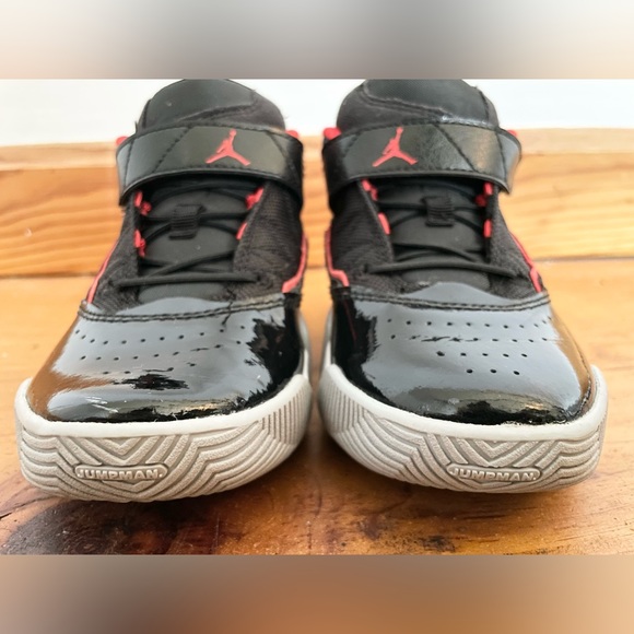 *SOLD* JORDAN Stay Loyal Kids Sneaker - Picture 4 of 10